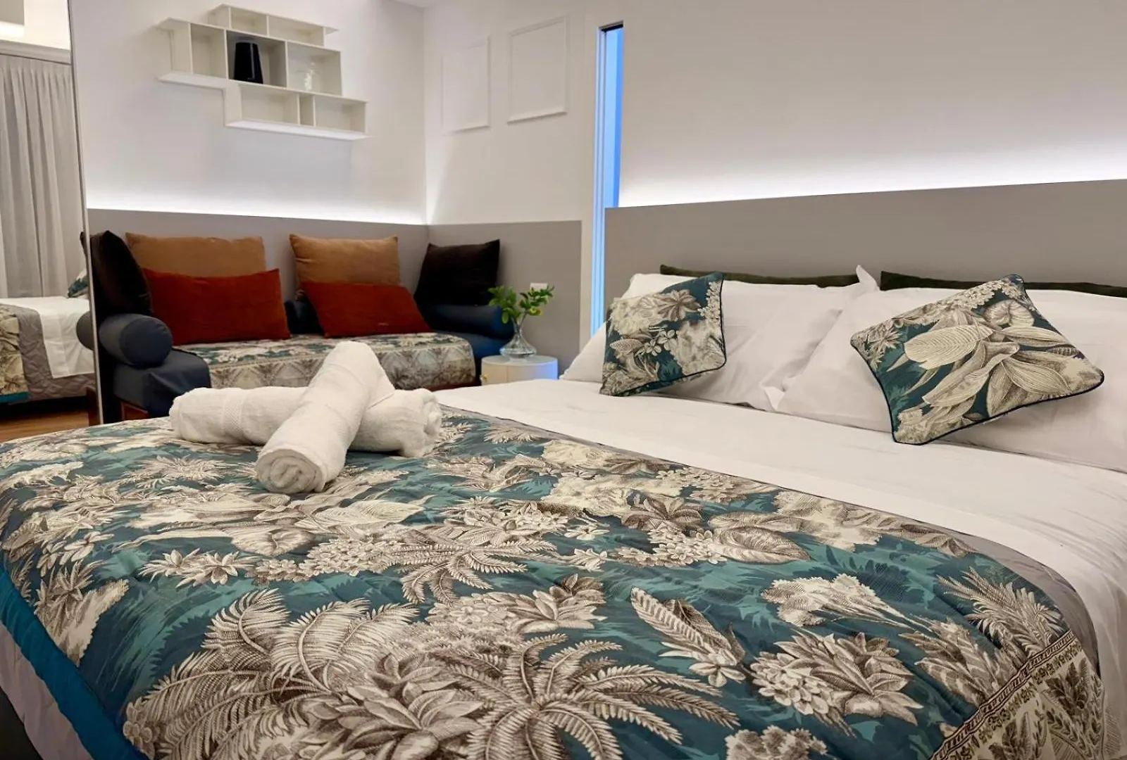 Casa Estia - Mico, Citylife, San Siro, Elegance And Comfort In The Heart Of Mediolan 0*,