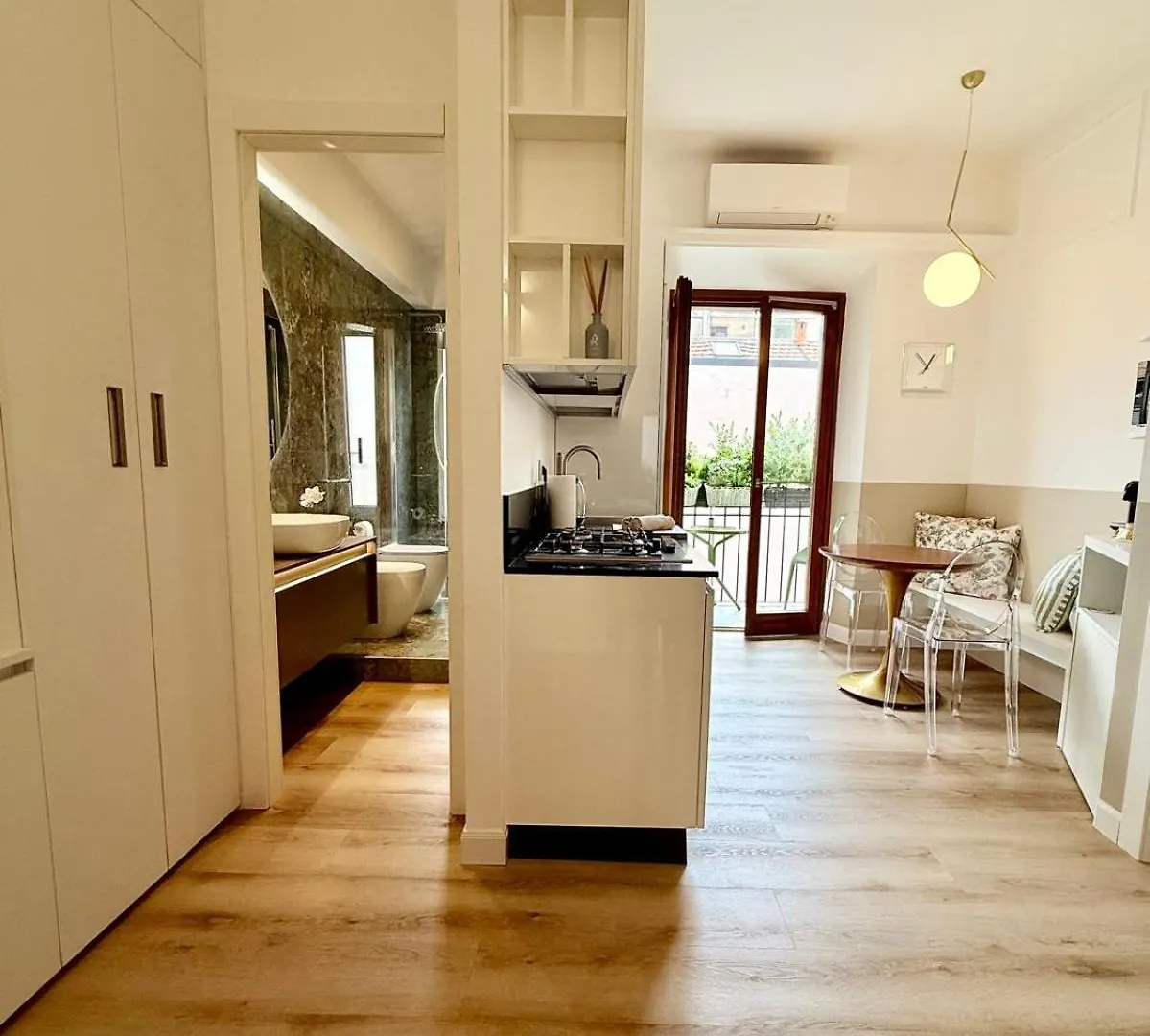Casa Estia - Mico, Citylife, San Siro, Elegance And Comfort In The Heart Of Milánó 0*,